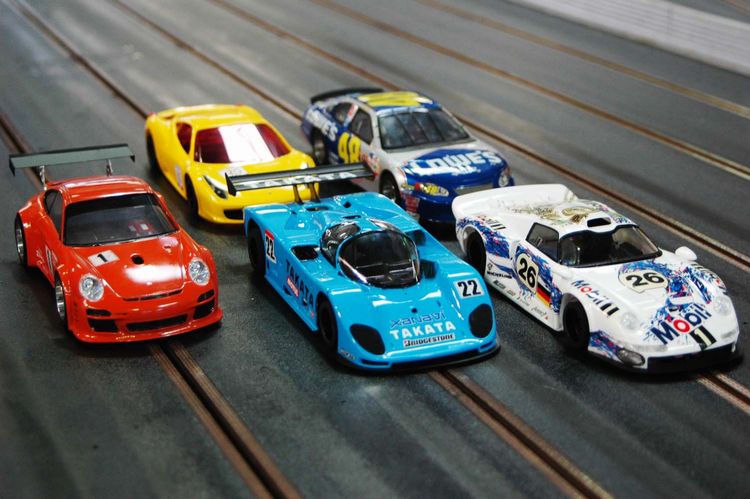 スロットカー走行料金・レーシングパラダイス町田・無料走行券